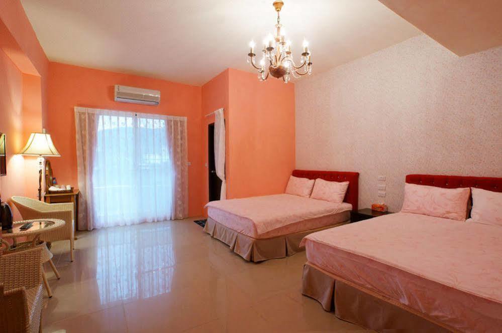 Happy Sun Apartment Taitung Bagian luar foto
